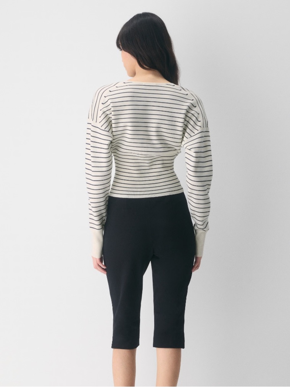 Aritzia Wilfred NWT Golightly Cardigan Light Birch/Admiral Size Medium - Picture 3 of 9